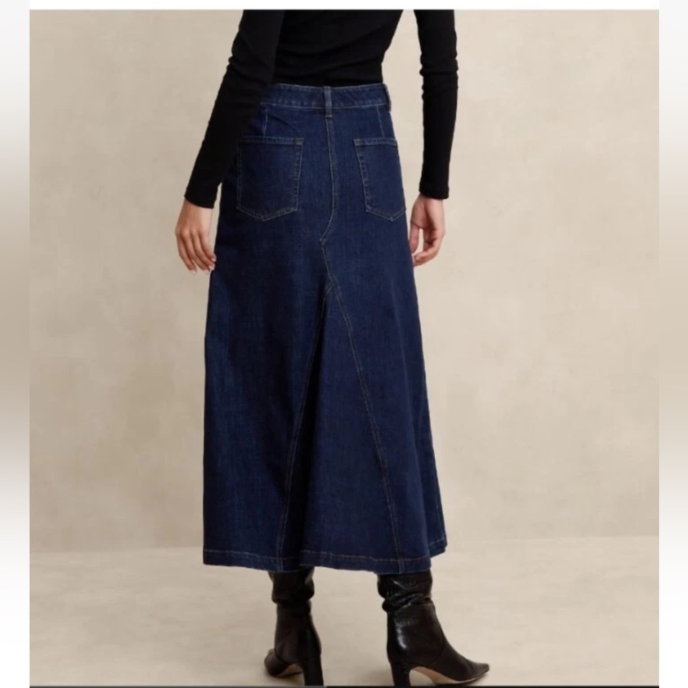 Banana Republic 
Denim Skirt Womens 4 
Center Split Classic 
Maxi Dark Wash Y2K - Picture 4 of 11